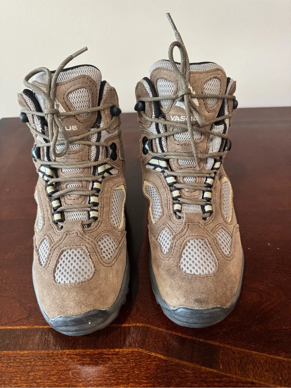 Vasque 7201 Brown Waterproof Hiking Boot Size 5 Y